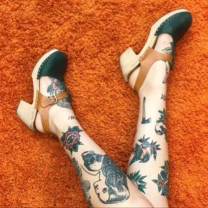 Lotta from stockholm t bar clog